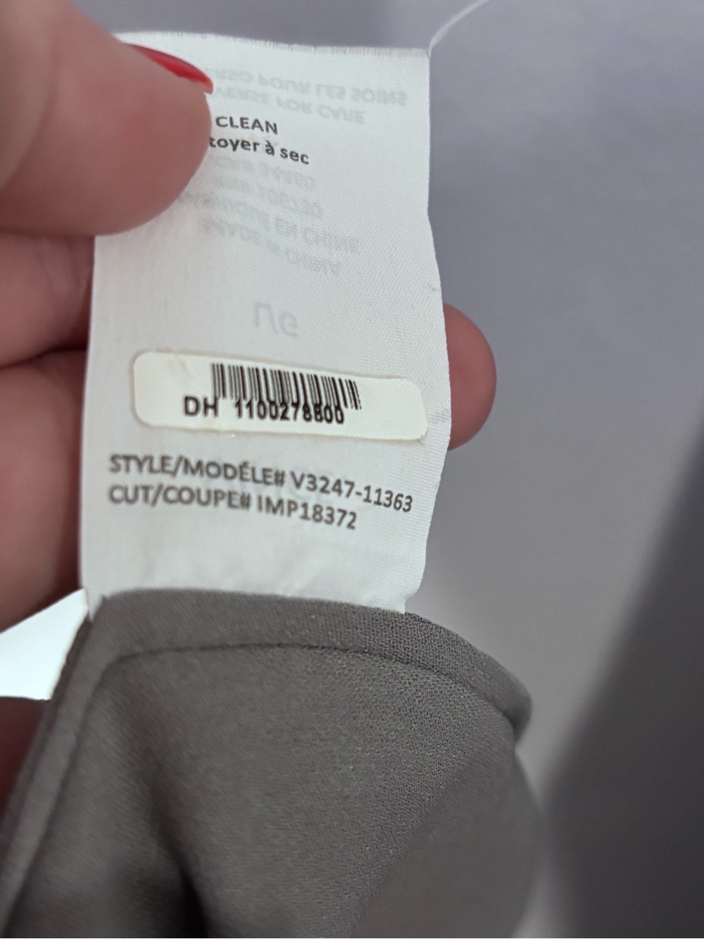 Vince Light Gray V-Neck Sleeveless Silk Camisole Top - Picture 5 of 6